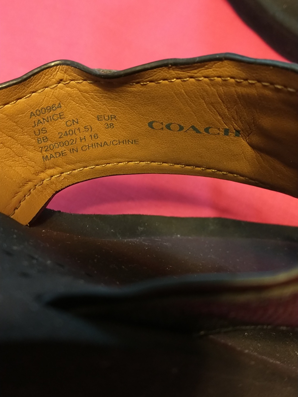 Coach Monogram Thong Sandals - Picture 4 of 10